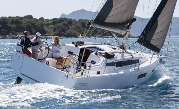 sun-odyssey-350-esterni-13