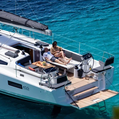 sun-odyssey-455-exterior-3 sun-odyssey-455-exterior-3
